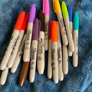 variety of sharpies